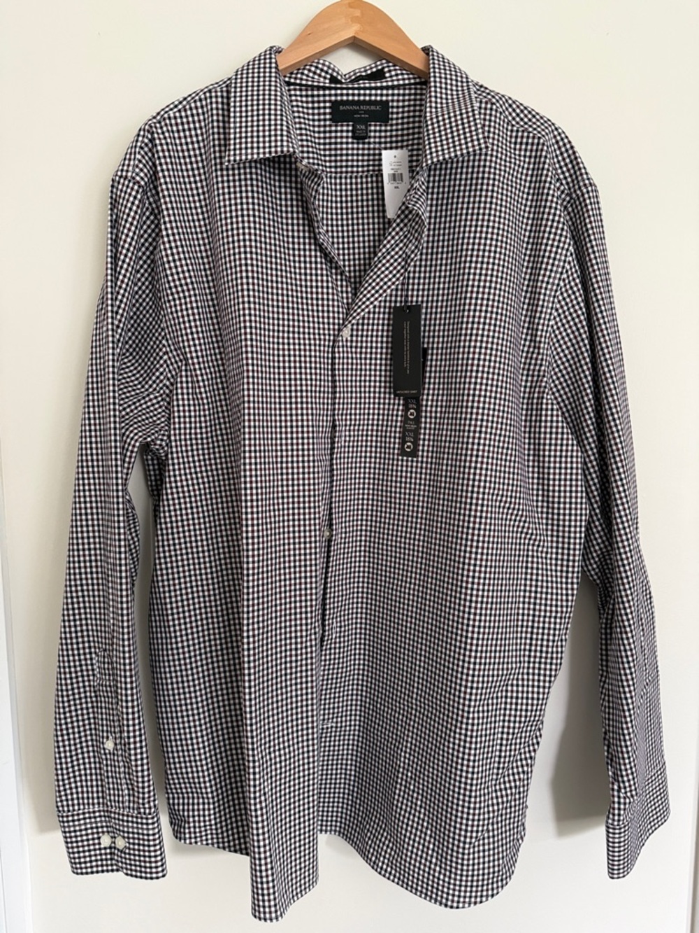 Banana Republic Men’s Black and White Gingham Button-Down Shirt